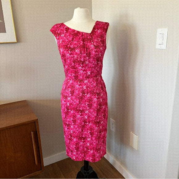 Michael Kors Dresses & Skirts - MICHAEL Kor’s Pink Floral Sheath Dress